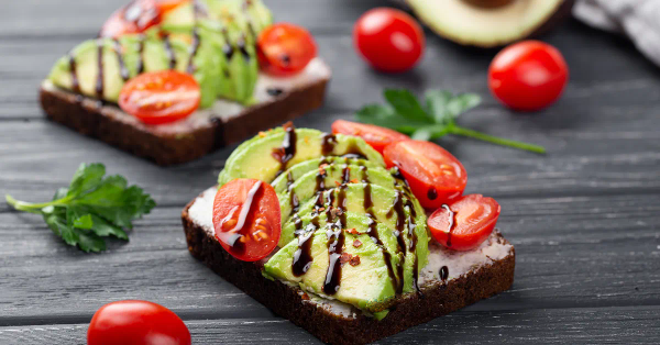 Avocado Toast with Cherry Tomatoes