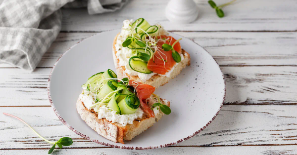 Cucumber and Cream Cheese Sandwiches