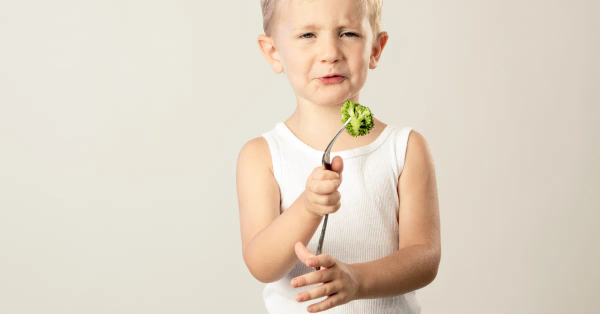Is Your Child a Slow Eater? How to Handle It?