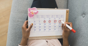 How to Track a Menstrual Cycle: a Guide for Moms & Daughters