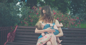 Tips for Breastfeeding in Public: How to Feel Confident and Comfortable?
