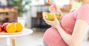 The Raw Truth: Pregnancy When You Have an Eating Disorder History