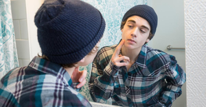Why ‘Looksmaxxing’ Is Putting Teen Boys’ Mental Health at Risk
