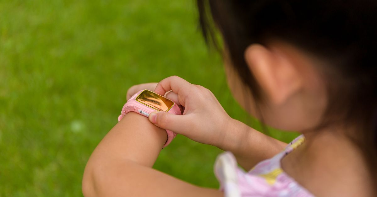 Top 4 Smartwatch For Your Kids In 2024