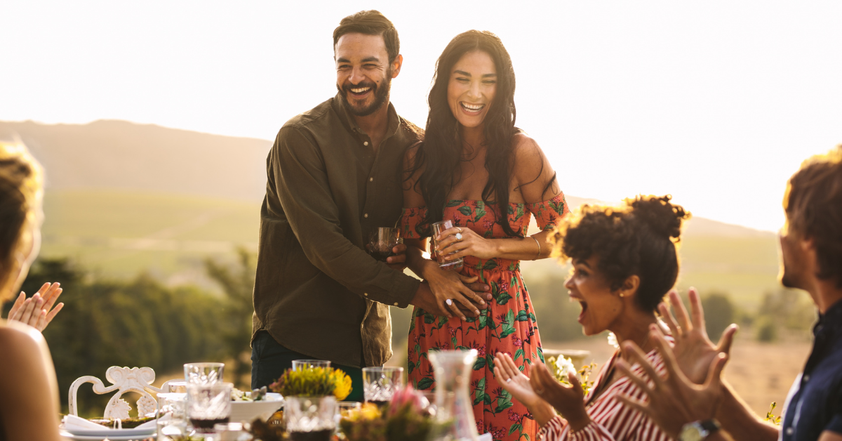 8+ Cool Ways To Announce Your Pregnancy